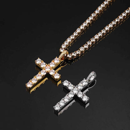 Collier croix en moissanite